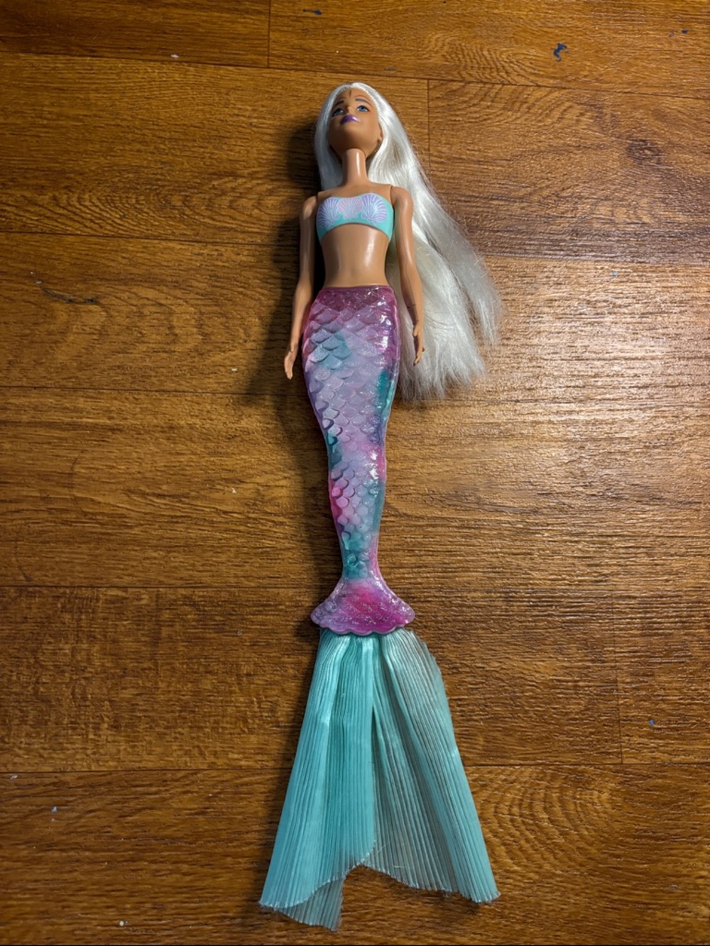 Barbie Color Reveal Mermaid Mermaids Teal Tube 2020 Shell Revealed Doll